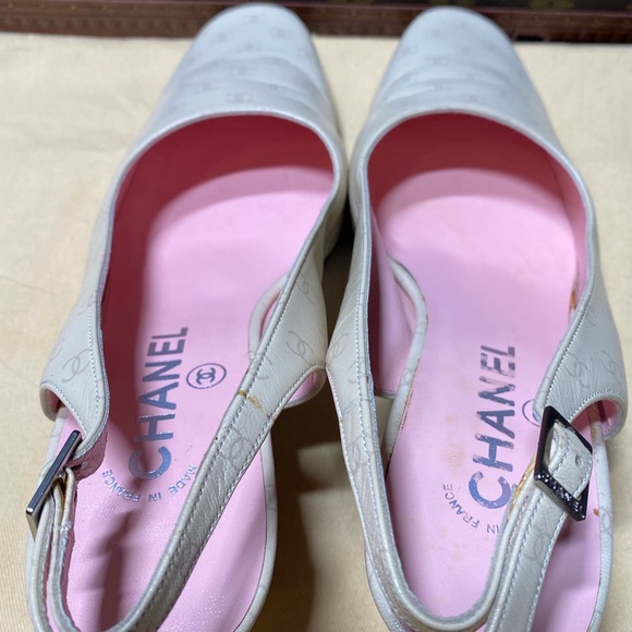 Chanel shoes with small heel - Picture 14 of 16